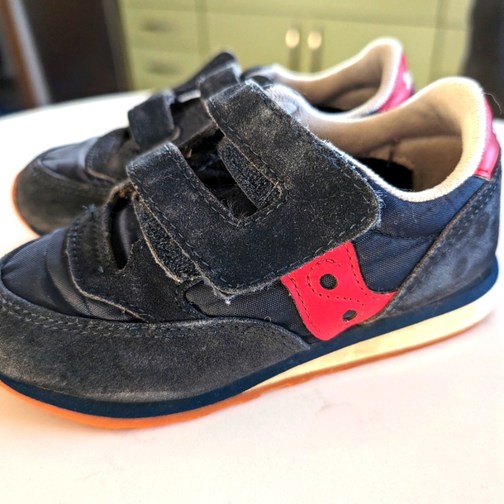 GUC Saucony little kids baby Jazz shoes, 10.5